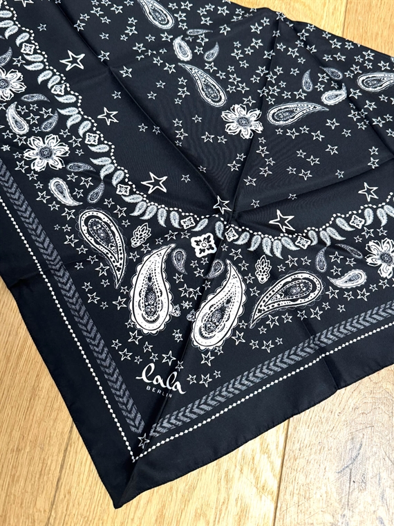 Lala Berlin Triangle Aina Paisley Stardust Black